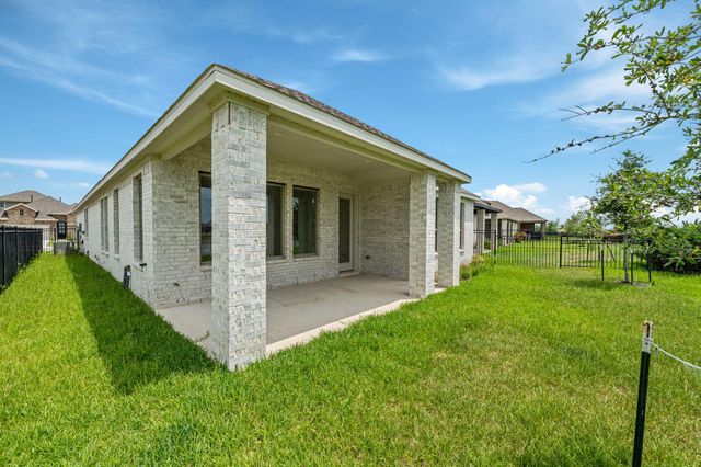 7623 Coral Lake Drive, Cypress, TX 77433