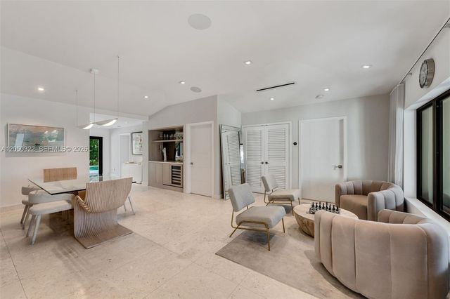 771 Fairway Dr, Miami Beach, FL 33141