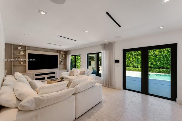 771 Fairway Dr, Miami Beach, FL 33141