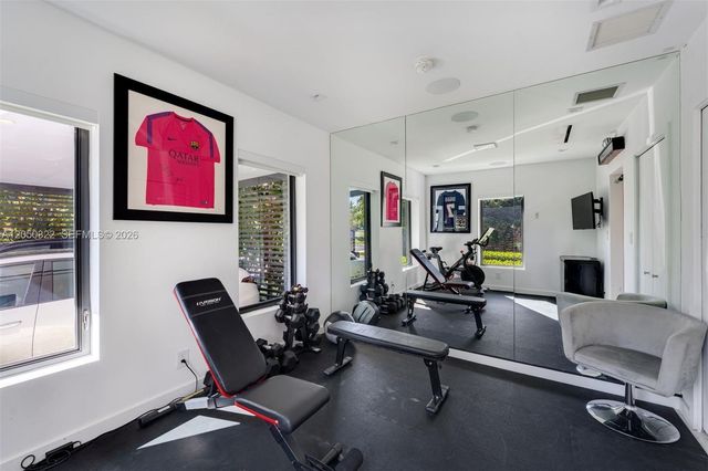 771 Fairway Dr, Miami Beach, FL 33141