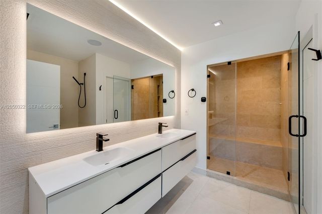 771 Fairway Dr, Miami Beach, FL 33141