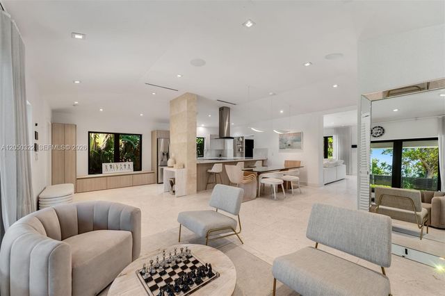 771 Fairway Dr, Miami Beach, FL 33141
