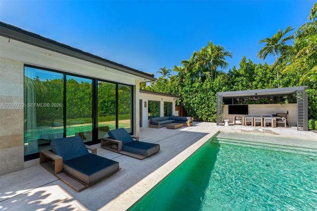 771 Fairway Dr, Miami Beach, FL 33141