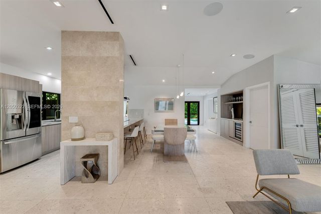 771 Fairway Dr, Miami Beach, FL 33141