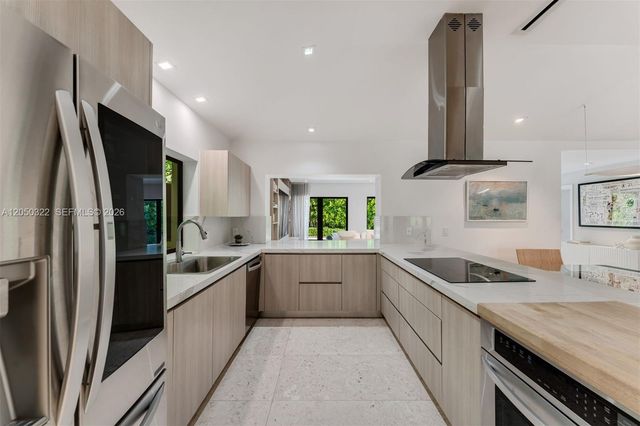 771 Fairway Dr, Miami Beach, FL 33141