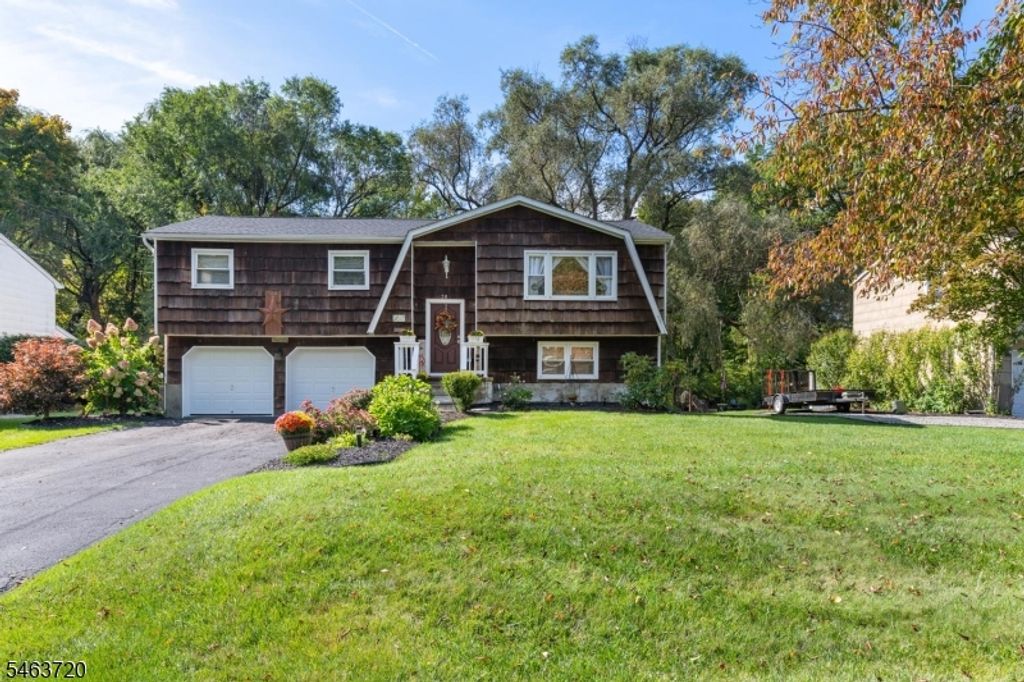 30 Gwyneth Rd, West Milford Twp., NJ 07480 — photo 2