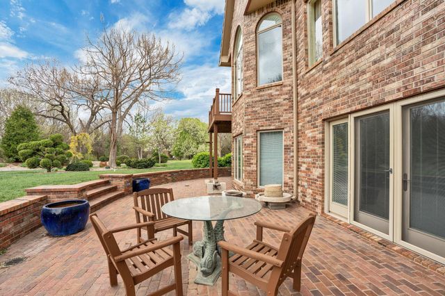 3 N Stagecoach Ct, Wichita, KS 67230
