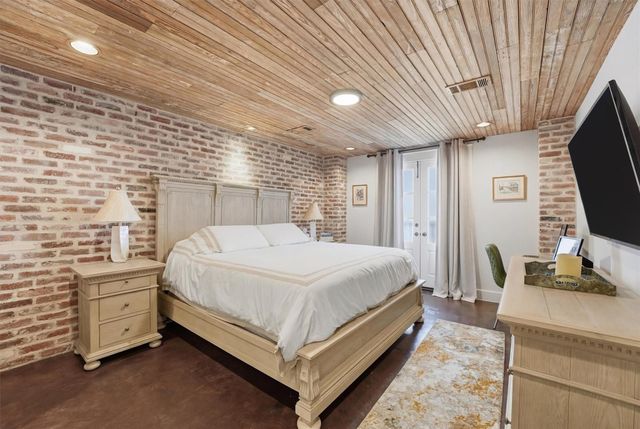 2214 Post Office Street 1A, Galveston, TX 77550