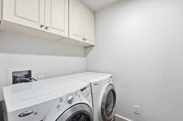 2214 Post Office Street 1A, Galveston, TX 77550