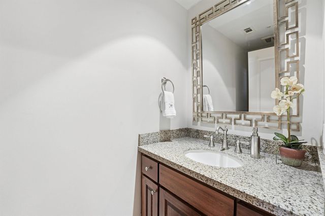 2214 Post Office Street 1A, Galveston, TX 77550