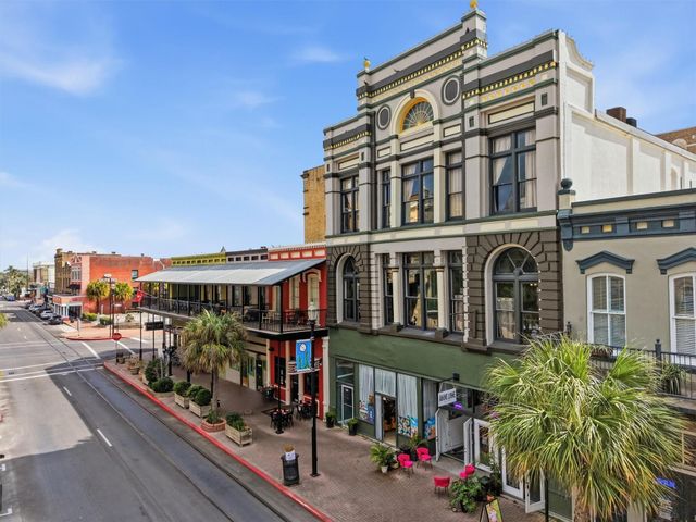 2214 Post Office Street 1A, Galveston, TX 77550