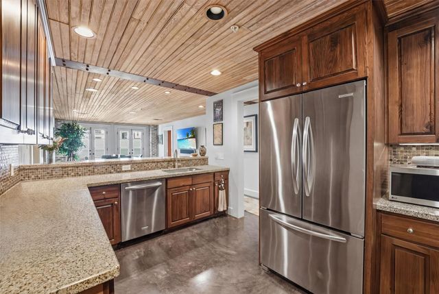 2214 Post Office Street 1A, Galveston, TX 77550