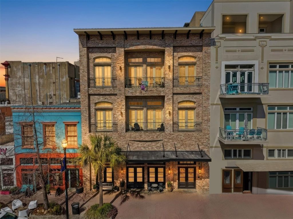 2214 Post Office Street 1A, Galveston, TX 77550