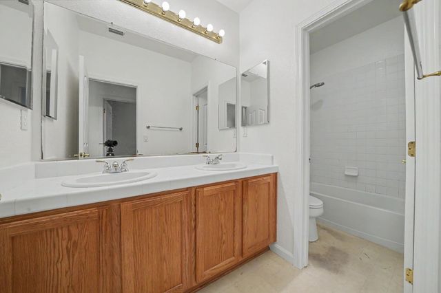 9721 Sand Hollow Way, Elk Grove, CA 95757