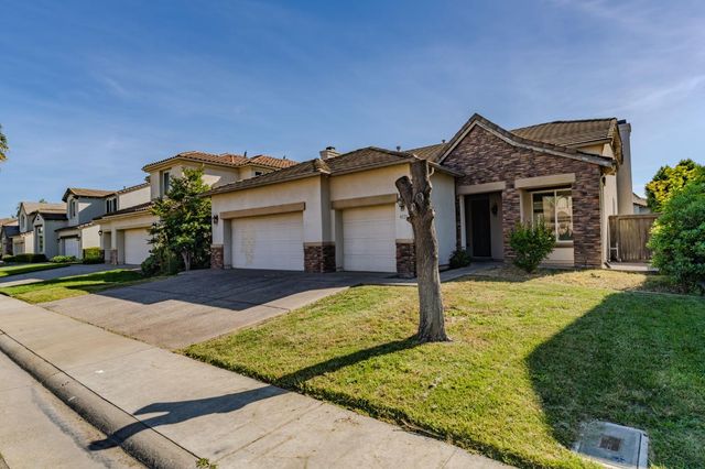 9721 Sand Hollow Way, Elk Grove, CA 95757