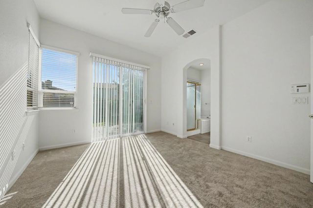 9721 Sand Hollow Way, Elk Grove, CA 95757