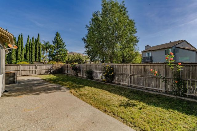9721 Sand Hollow Way, Elk Grove, CA 95757