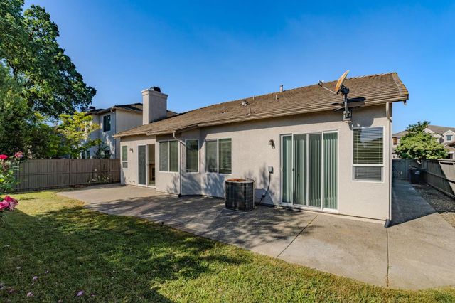 9721 Sand Hollow Way, Elk Grove, CA 95757