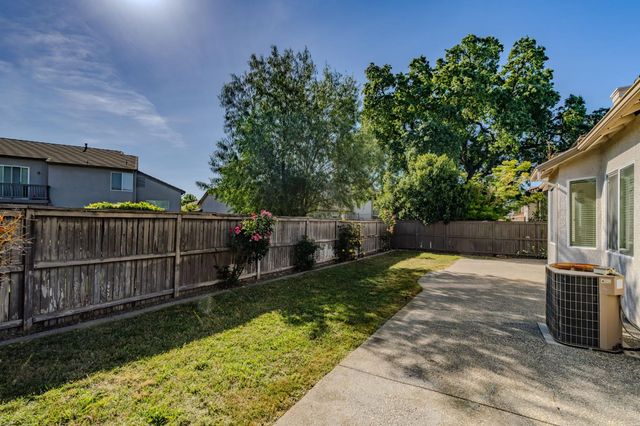 9721 Sand Hollow Way, Elk Grove, CA 95757
