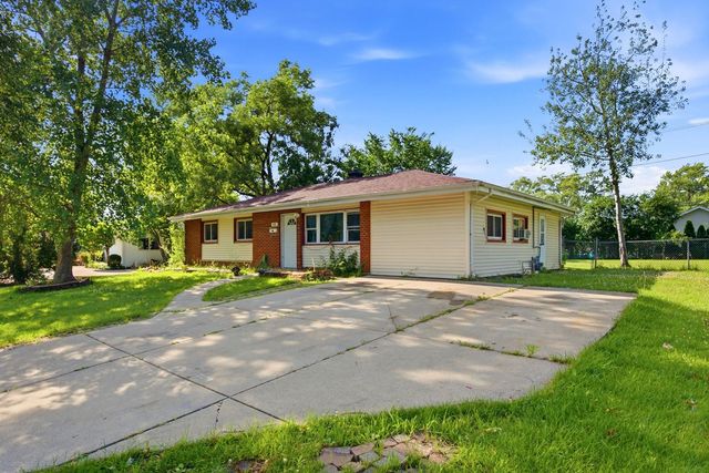 440 Flagstaff Lane, Hoffman Estates, IL 60169