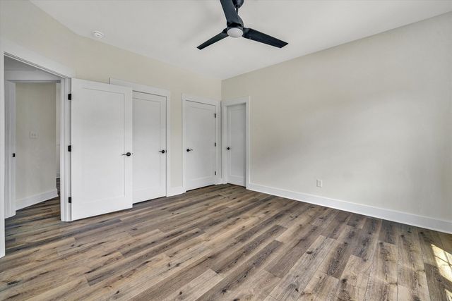115 Retreat LN, Huddleston, VA 24104