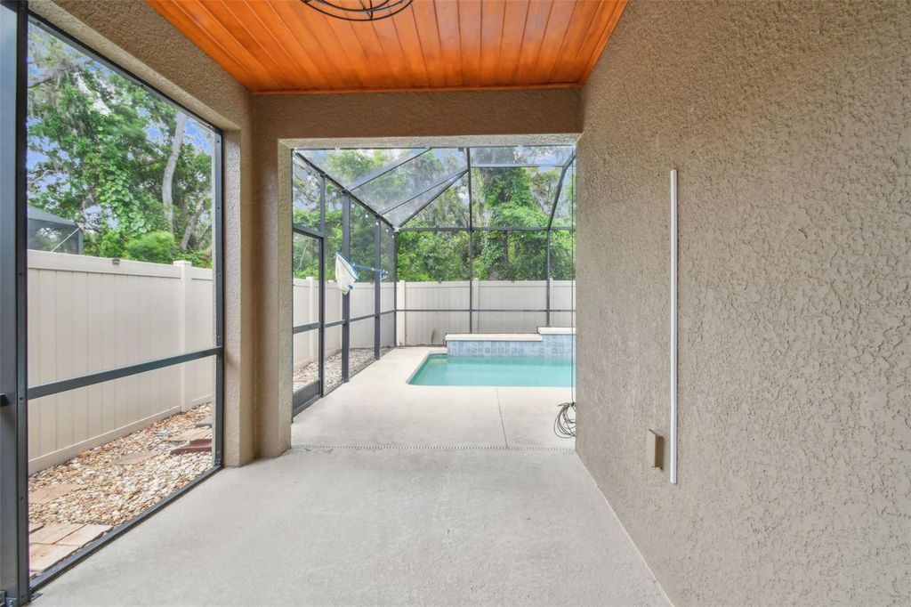 Image 65 of property listing at 3530 BROOK CROSSING DRIVE, Brandon, FL 33511