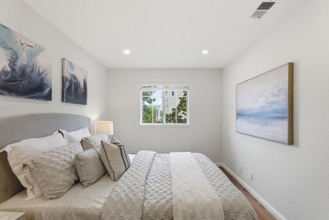 1914 Newman Place, Mountain View, CA 94043