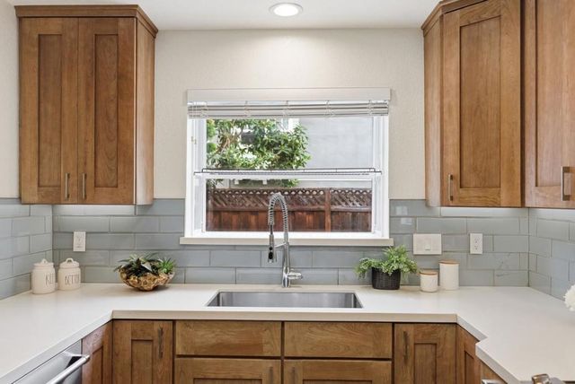 1914 Newman Place, Mountain View, CA 94043