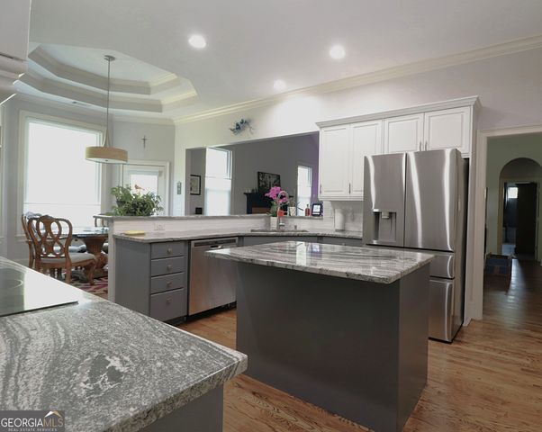 4684 Martins Crossing West Drive, Flowery Branch, GA 30542
