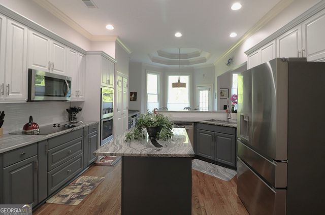 4684 Martins Crossing West Drive, Flowery Branch, GA 30542