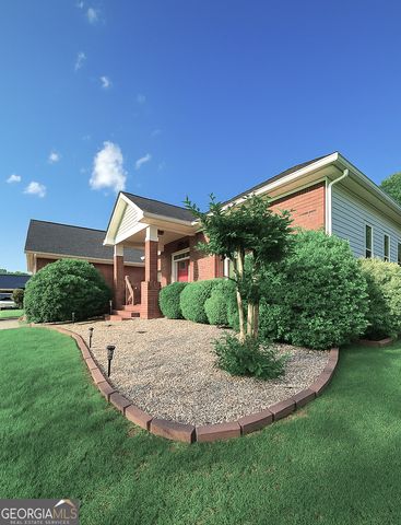 4684 Martins Crossing West Drive, Flowery Branch, GA 30542
