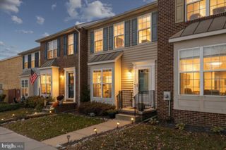 110 CHATHAM SQ, Winchester, VA 22601