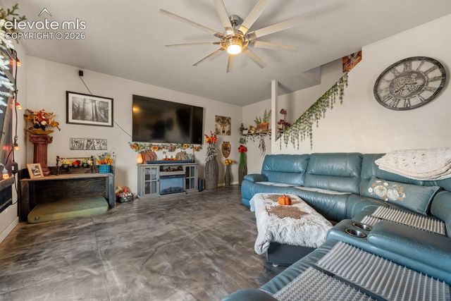 967 S Capistrano Lane, Pueblo West, CO 81007