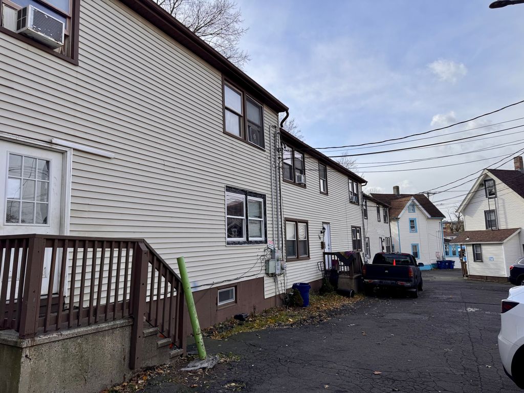 151 Fitch Street, New Haven, CT 06515