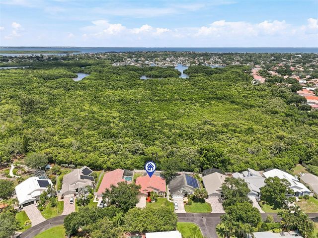 5274 WHITE SAND CIRCLE NE, St Petersburg, FL 33703