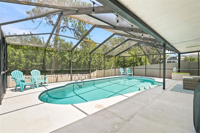 5274 WHITE SAND CIRCLE NE, St Petersburg, FL 33703