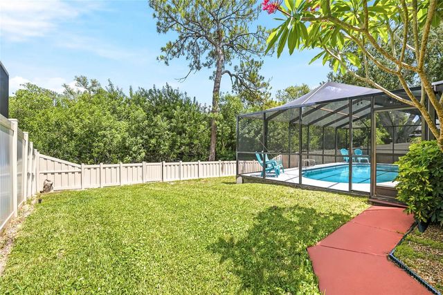 5274 WHITE SAND CIRCLE NE, St Petersburg, FL 33703