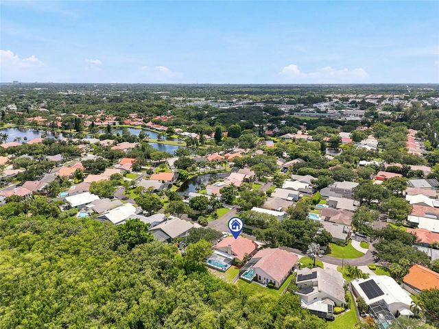 5274 WHITE SAND CIRCLE NE, St Petersburg, FL 33703
