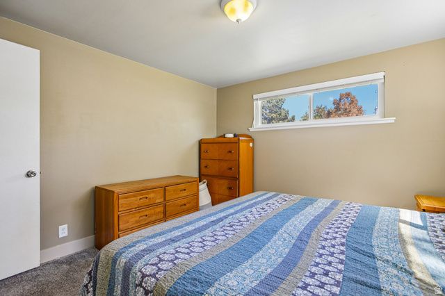 9956 S ASTER LN, Sandy, UT 84094