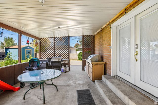 9956 S ASTER LN, Sandy, UT 84094
