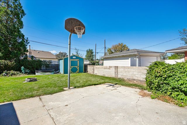 9956 S ASTER LN, Sandy, UT 84094
