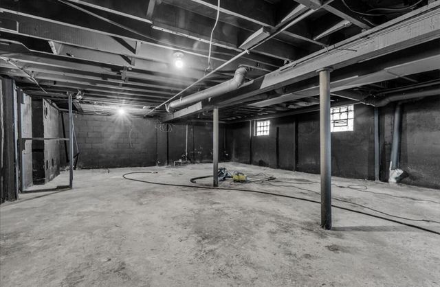 10320 Crocuslawn Street, Detroit, MI 48204