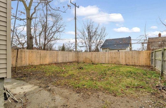 10320 Crocuslawn Street, Detroit, MI 48204