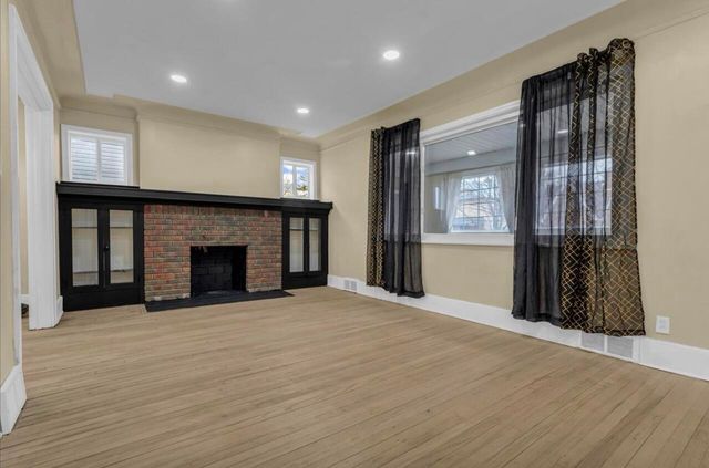 10320 Crocuslawn Street, Detroit, MI 48204