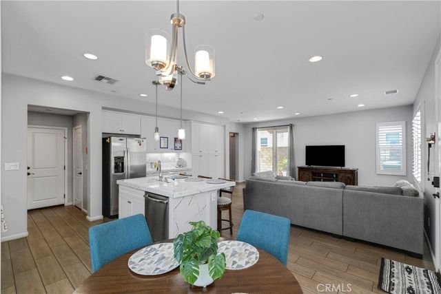 21730 Bene, Saugus, CA 91350