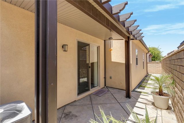 21730 Bene, Saugus, CA 91350
