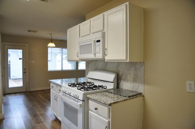 20734 Settlers Lake Circle N, Katy, TX 77449