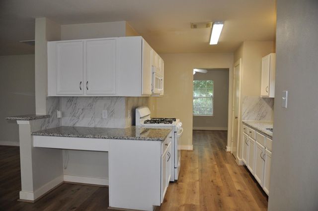 20734 Settlers Lake Circle N, Katy, TX 77449