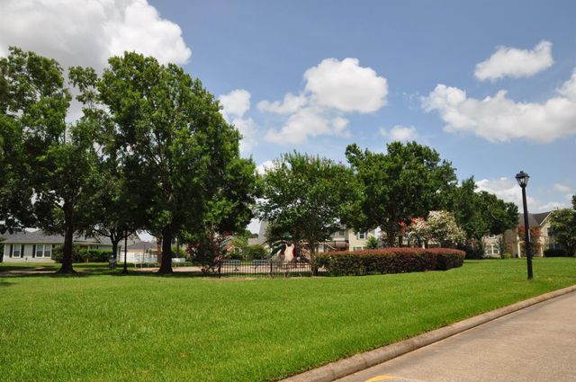20734 Settlers Lake Circle N, Katy, TX 77449