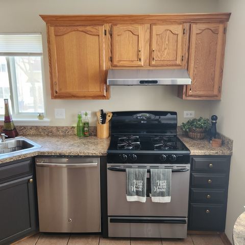23 Linden Court, South Elgin, IL 60177